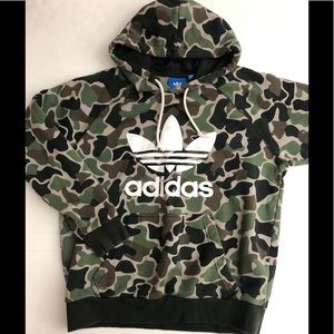 Adidas women’s camo big logo hoodie size medium
